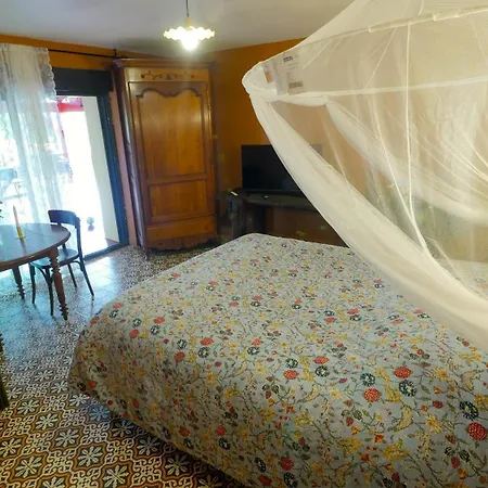 La Des Jardins D'ispahan Séjour chez l'habitant *