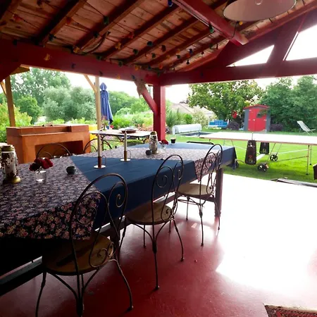 Les Jardins D'ispahan Homestay