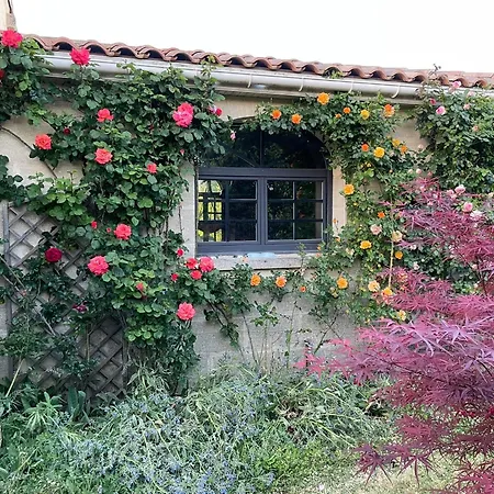 La Des Jardins D'ispahan Prignac-et-Marcamps